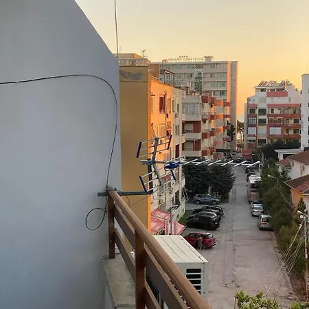 Apartment Sea Golem (Tirana)